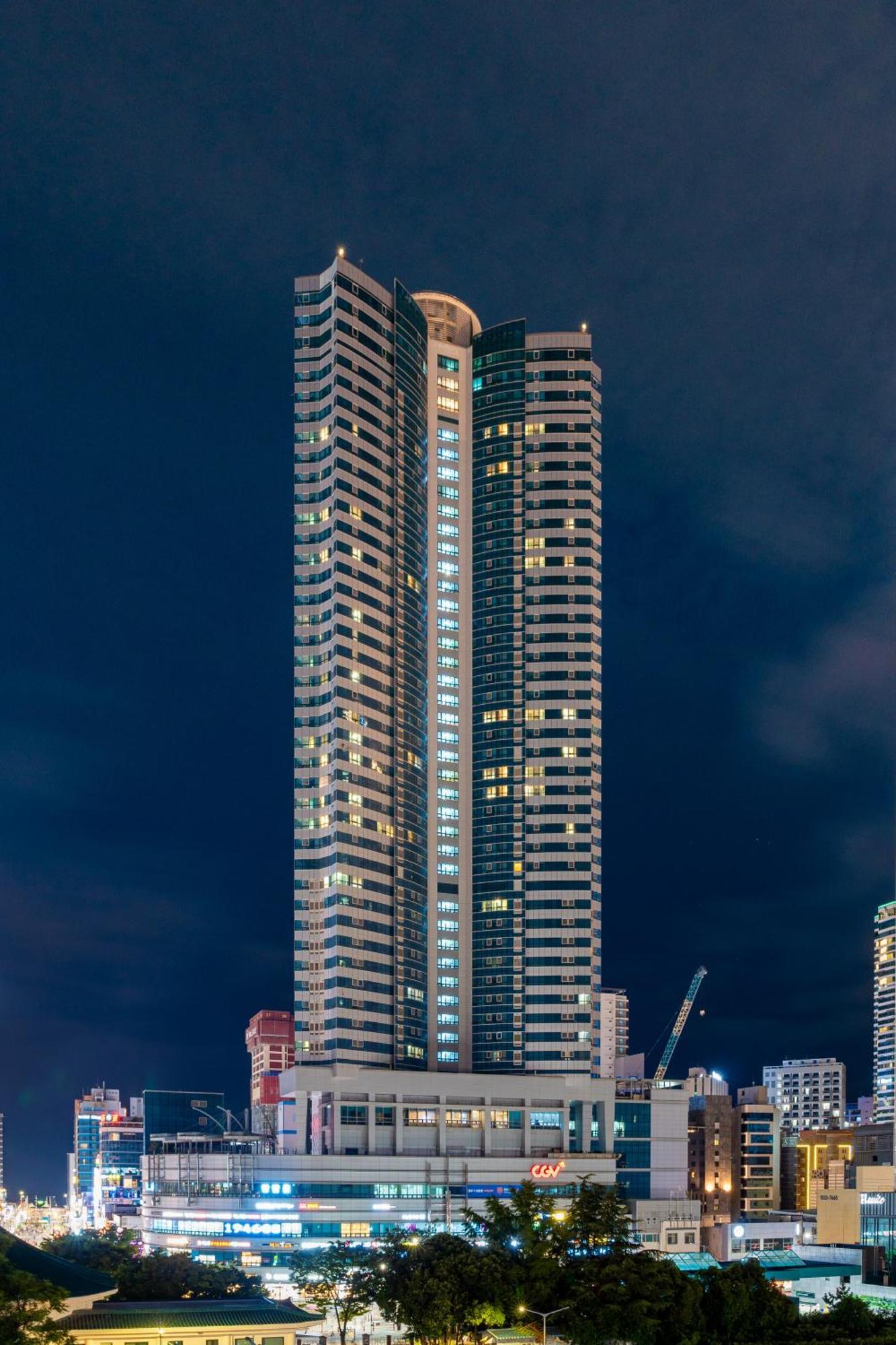 Urbanstay Haeundae Station Busan Exterior foto